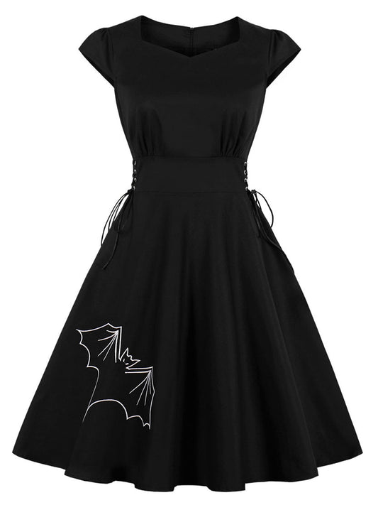 Black 1950s Halloween Bat Lace-Up Dress (75% off)